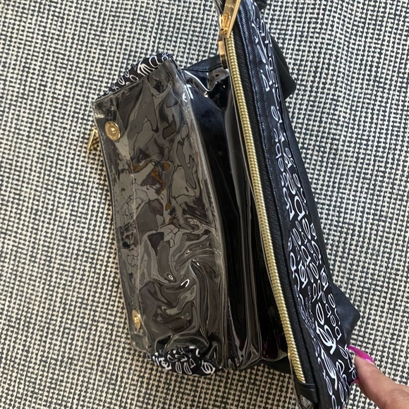 NWOT Bebe cosmetic bag - Picture 3 of 5